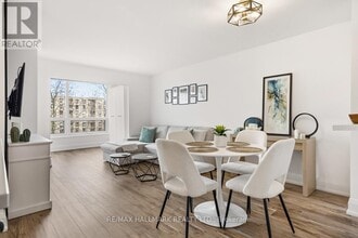 Building Photo - 326 Major Mackenzie Dr E