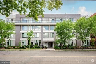 Building Photo - 801 N Fairfax St