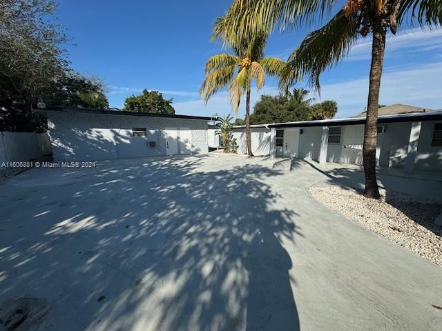 Foto del edificio - 633 NW 15th Ave
