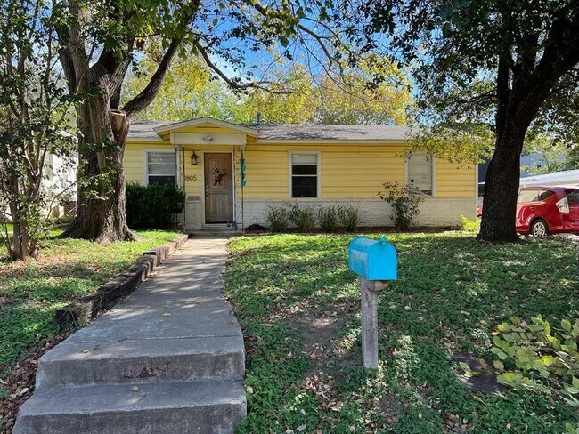 Building Photo - 1805 Deloney St