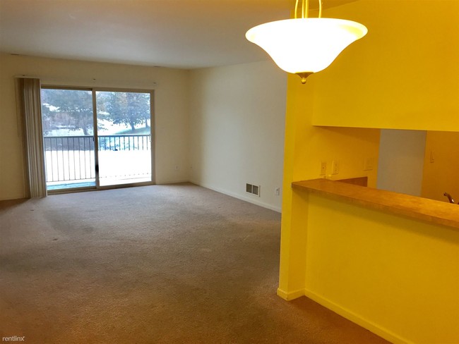 Building Photo - 2625 Greenstone Blvd
