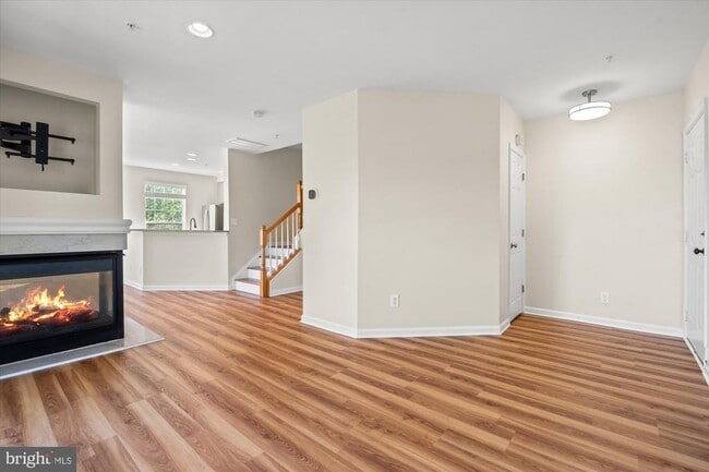 Building Photo - 220 Fallsgrove Blvd