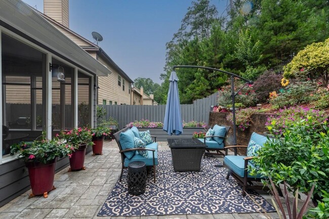Building Photo - 4315 Suwanee Mill Dr