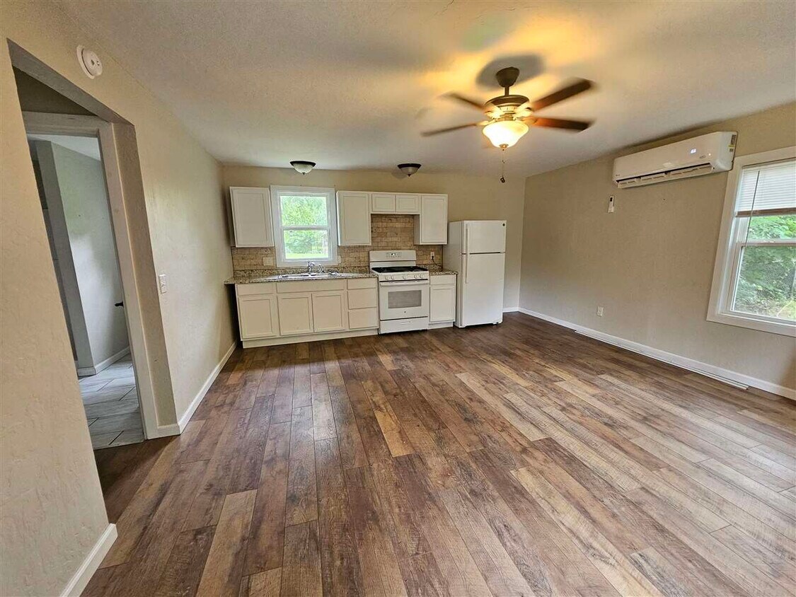 Foto principal - 110 NW 3rd St