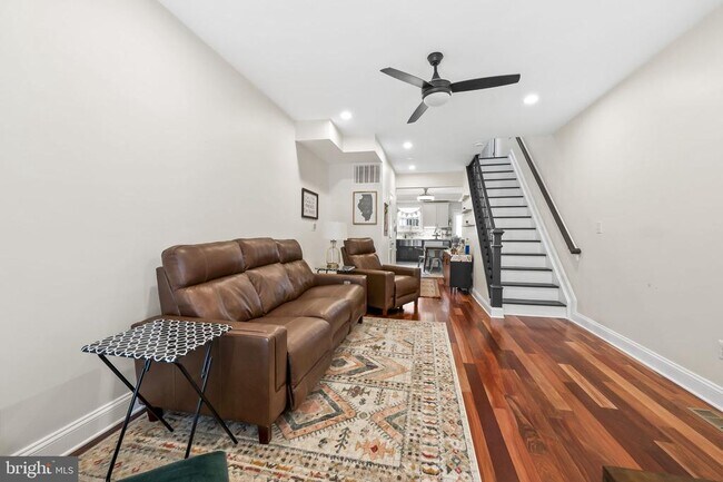 Foto del edificio - 119 S Potomac St