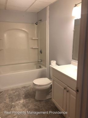 Foto del edificio - 264 George Waterman Rd