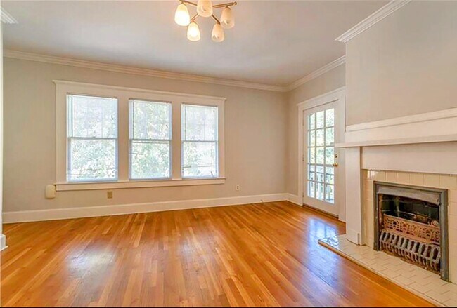 Foto del edificio - 1191 Mansfield Ave NE