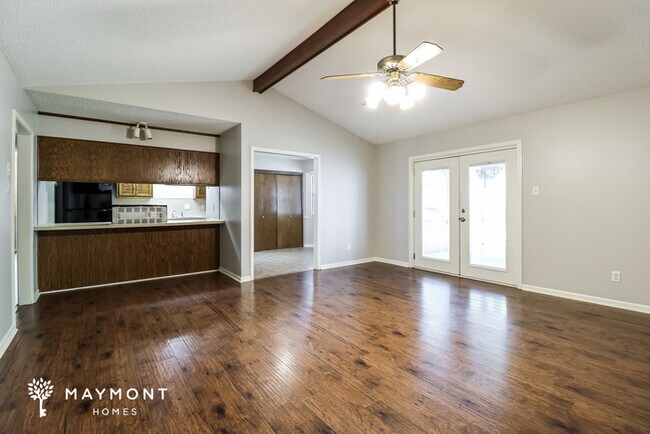 Foto del edificio - 105 Whitewood Dr