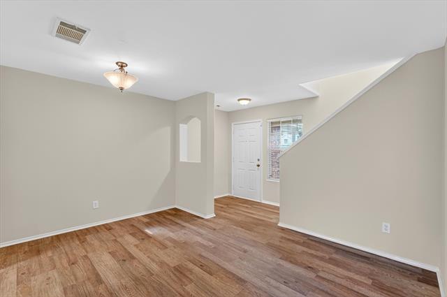 Foto del edificio - 7401 Cowhand Ct