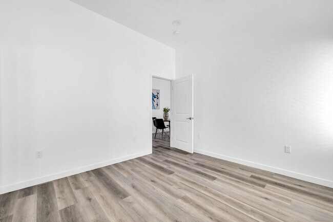 Building Photo - 25134 Frampton Ave
