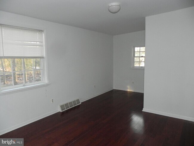 Foto del edificio - 420 Prosser Ave