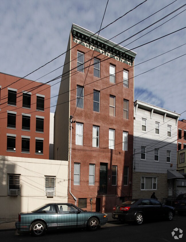 Primary Photo - 358 3rd St