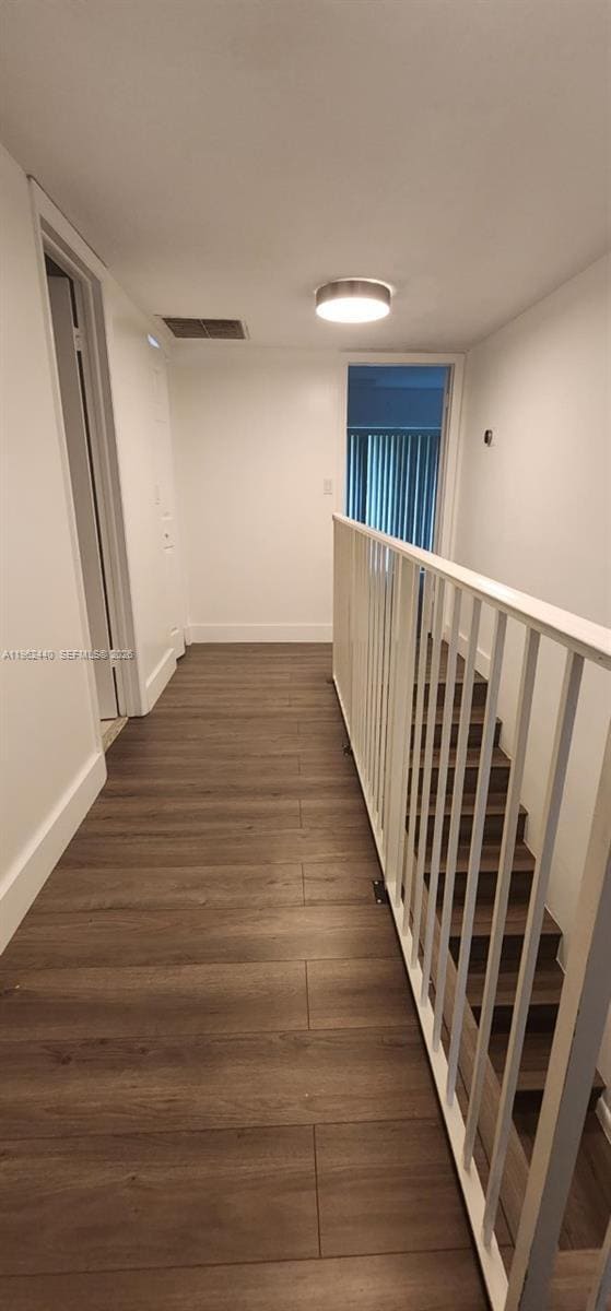 Building Photo - 23 N Valencia Dr