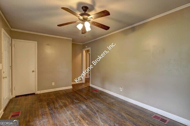 Foto del edificio - 1316 Rock Springs St