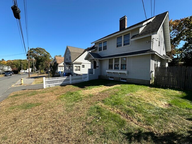 Foto del edificio - 280 Fairlawn Ave