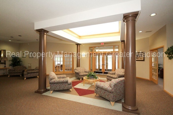 Foto principal - 8530 Greenway Blvd