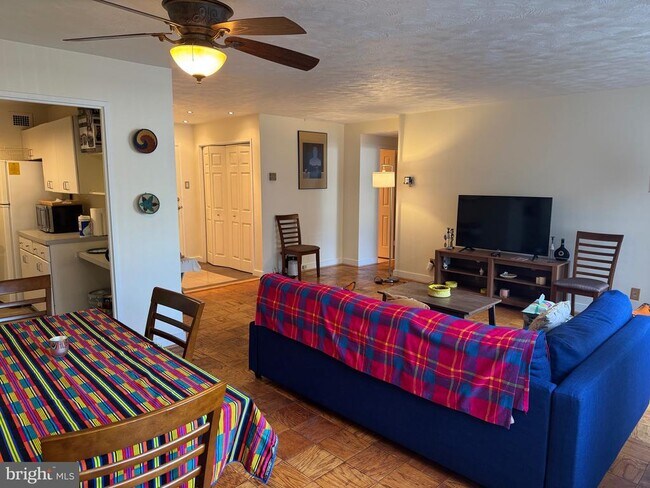 Foto del edificio - 1900 Lyttonsville Rd