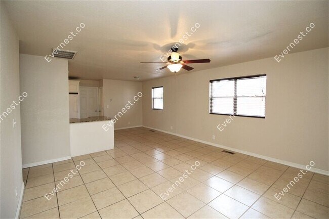 Foto del edificio - 8409 E 125th St S