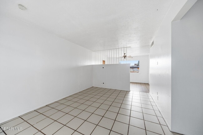 Foto del edificio - 224 Cuprite Dr