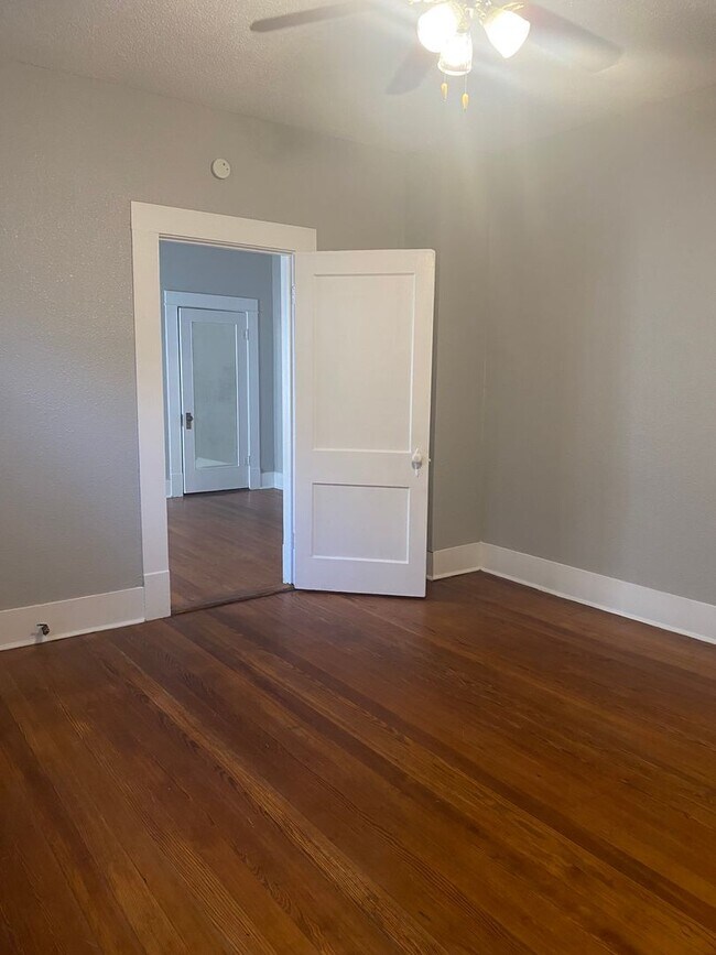 Foto del edificio - 531 Cedar St