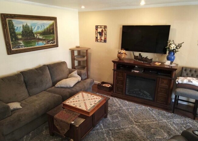 Foto del edificio - 1079 Bradford Dr