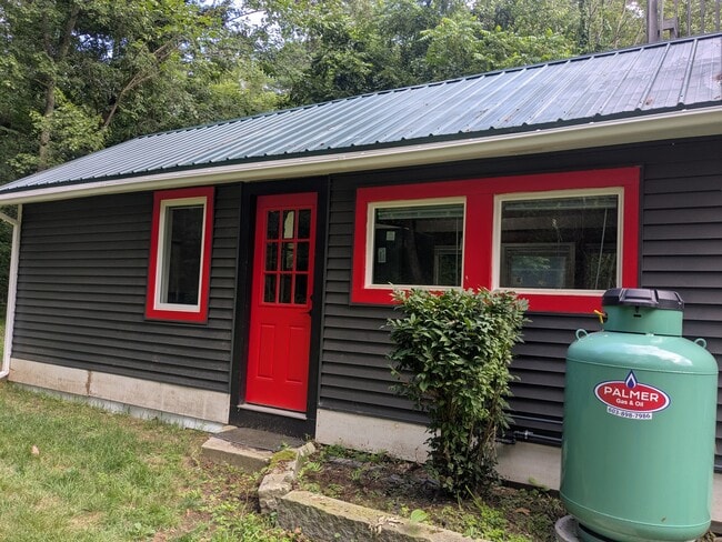 Building Photo - 115 Garvins Falls Rd
