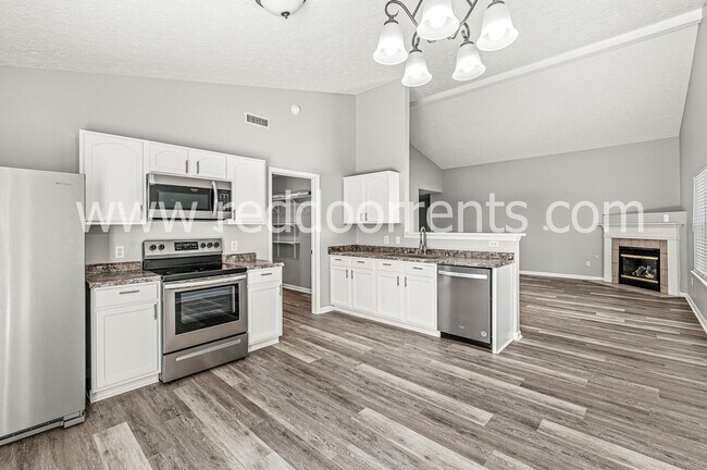 Foto del edificio - Schedule your showing today!