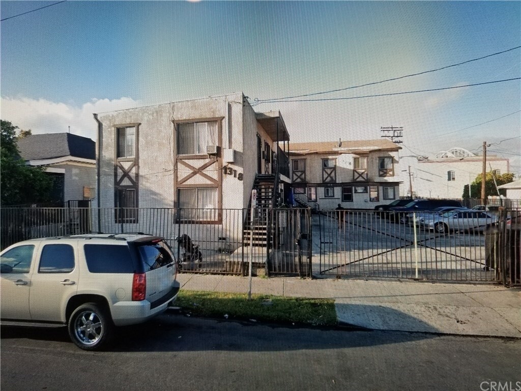 Primary Photo - 1316 E 22nd St