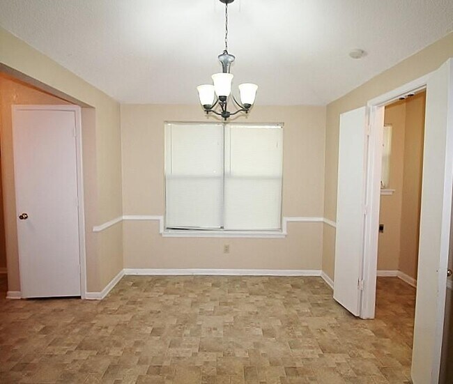 Building Photo - 1535 Lime Tree Ln