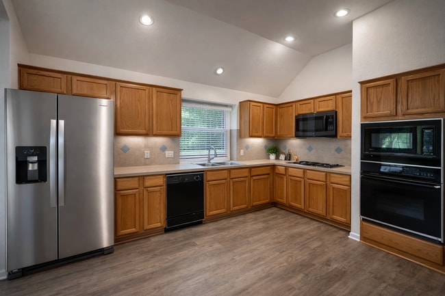 Building Photo - Available now!!! Apply today at our website!!!