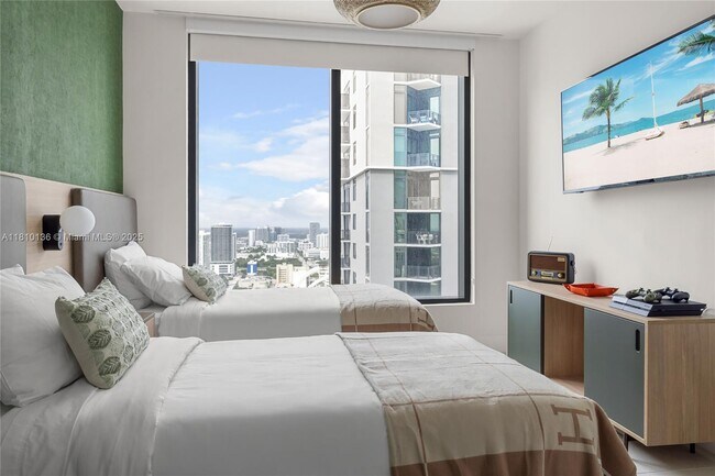 Foto del edificio - 159 NE 6th St