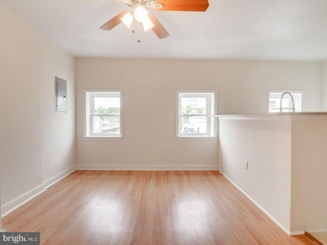 Building Photo - 4639 Umbria St