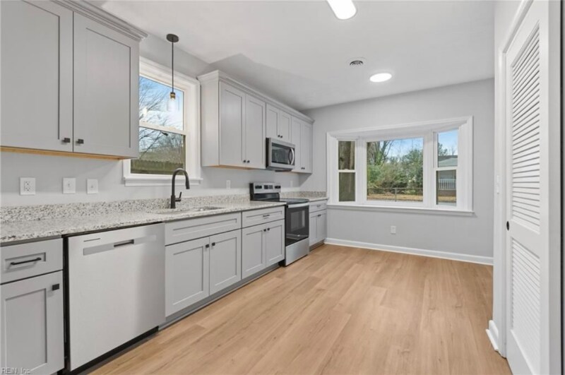 Foto principal - 1036 Ivaloo St