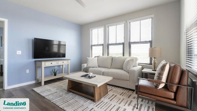 Building Photo - 6850 Foxtail Palm Wy