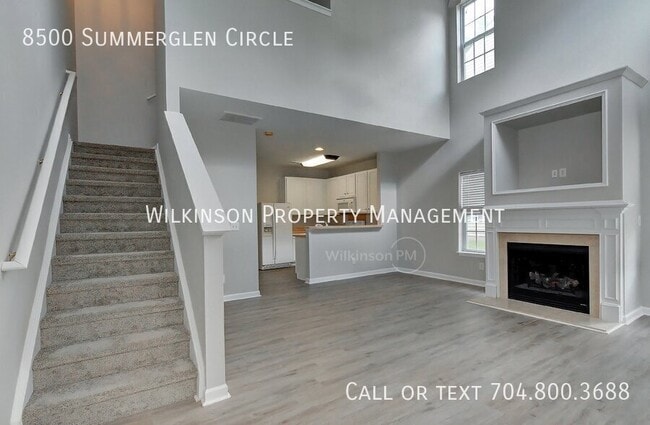 Foto del edificio - 8500 Summer Glen Cir