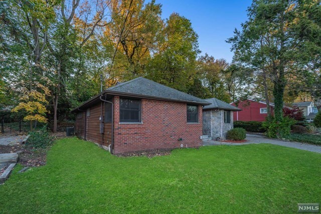 Building Photo - 109 Lylewood Dr