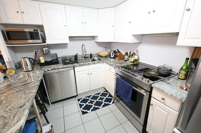 Foto del edificio - 45 Longwood Ave