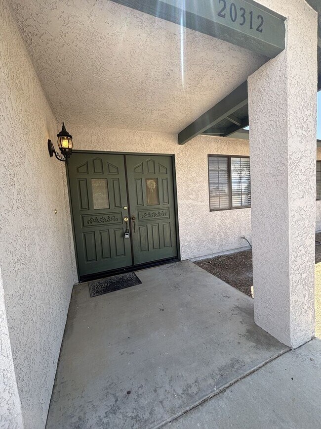 Foto del edificio - Beautiful House Available Now!!!