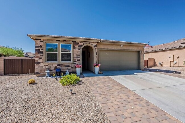 Building Photo - Modern Comfort Meets Smart Living in Vail!