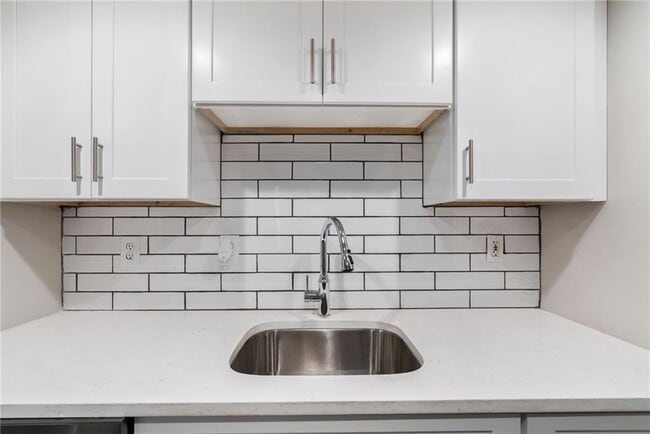 Foto del edificio - 1449 Southland Vista Ct NE