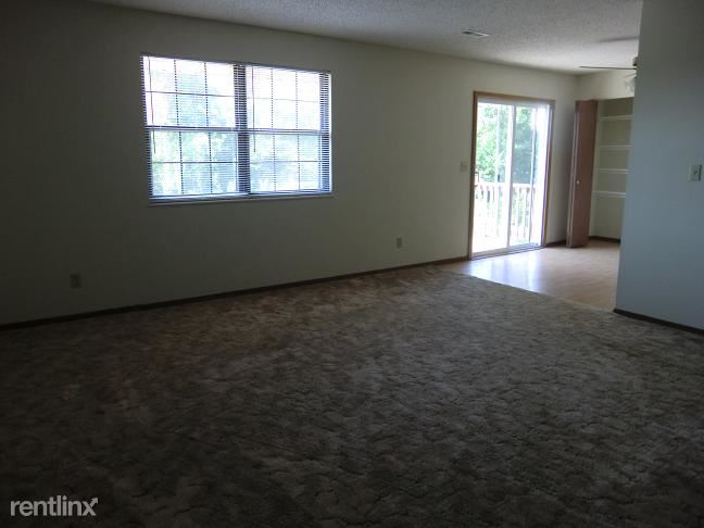 Building Photo - 2 Quail Hollow Ct