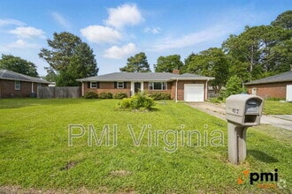 Building Photo - 4012 Nina Dr