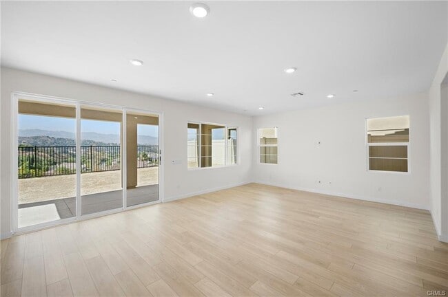 Foto del edificio - 23775 Orange Blossom Dr