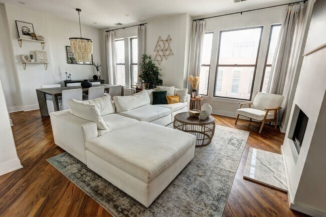 Foto del edificio - 1365 W Erie St