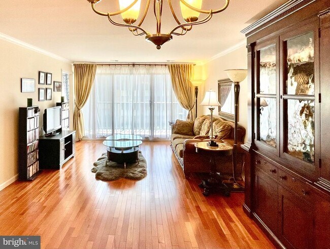 Foto del edificio - 2817 Jermantown Rd