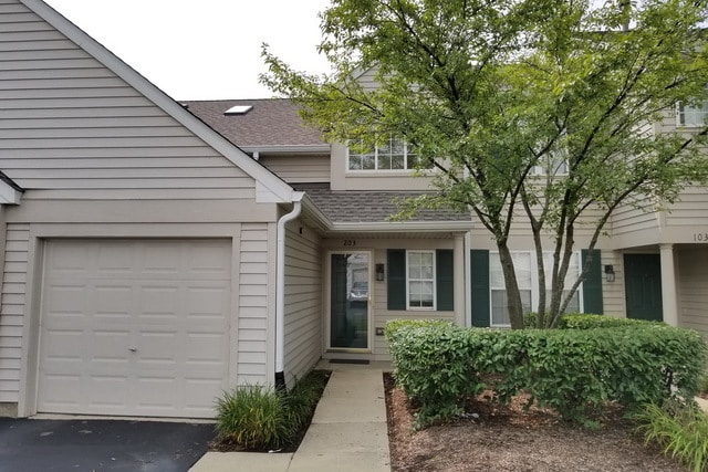 Primary Photo - 2235 Waterleaf Ct