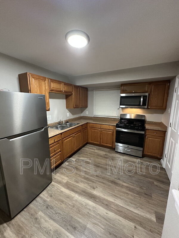 Building Photo - 10528 Durness Dr