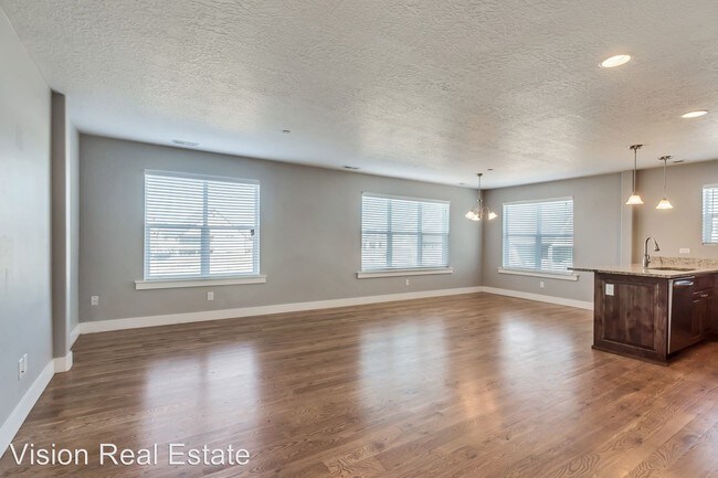 Building Photo - 774 S 1600 W