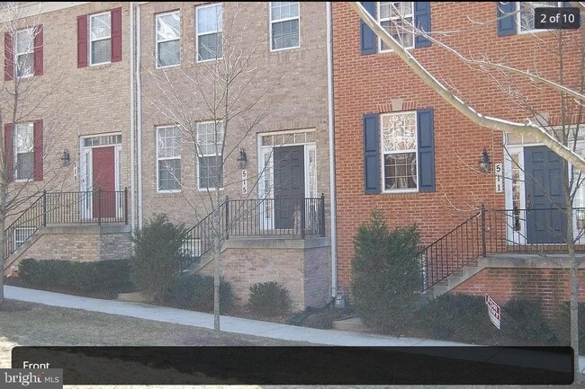 Building Photo - 511 Pelican Ave