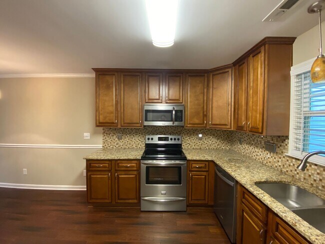 Foto del edificio - 1903 Windy Point Ct